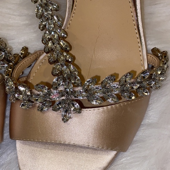 Badgley Mischka Heels - Picture 4 of 12